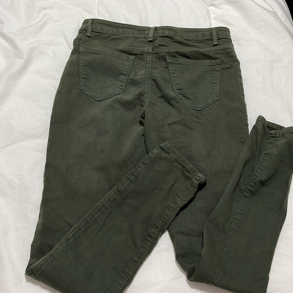 Charlotte Russe green jeggings - Picture 3 of 3